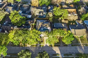 12034 Sugar Springs Dr, Houston, TX 77077 - Photo 33