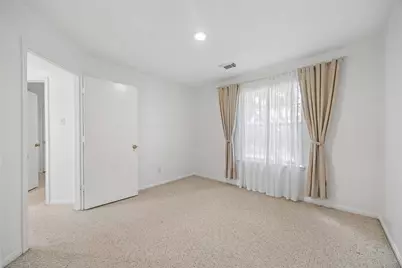 8327 Sonesta Point Lane, Houston, TX 77083 - Photo 11