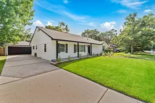 1206 Timber Ln, Friendswood, TX 77546 - Photo 1