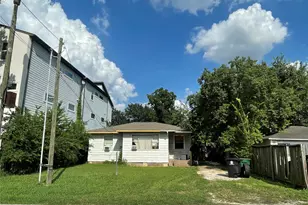 3718 Robertson St, Houston, TX 77009 - Photo 5
