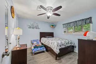 2211 River Falls Dr, Humble, TX 77339 - Photo 9