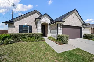 8903 Brazos Dr, Baytown, TX 77521 - Photo 1