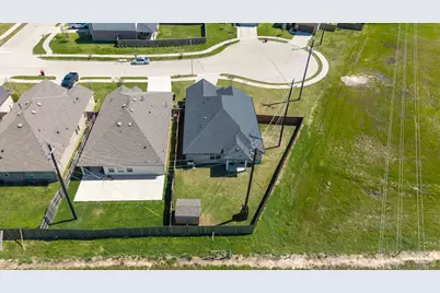 8903 Brazos Drive, Baytown, TX 77521 - Photo 33