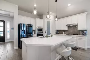 8903 Brazos Dr, Baytown, TX 77521 - Photo 9