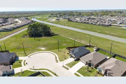 8903 Brazos Drive, Baytown, TX 77521 - Photo 5