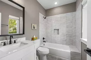 1407 W 23rd St, Houston, TX 77008 - Photo 5