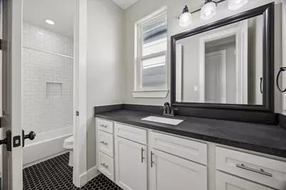 912 Yale Street #B, Houston, TX 77008 - Photo 23