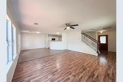 2711 Skyview Trace Court, Houston, TX 77047 - Photo 7