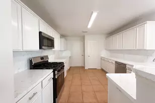 2711 Skyview Trace Ct, Houston, TX 77047 - Photo 9