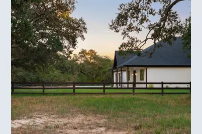 1109 County Road 157, Columbus, TX 78934 - Photo 9