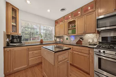 6655 Wildwood Way, Houston, TX 77023 - Photo 3