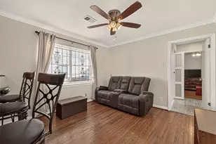 6655 Wildwood Way, Houston, TX 77023 - Photo 13