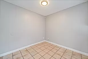 806 Shawnee St, Houston, TX 77034 - Photo 11