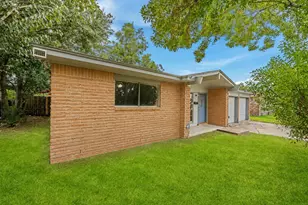 806 Shawnee St, Houston, TX 77034 - Photo 3