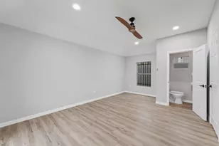 7912 Cypress St, Houston, TX 77012 - Photo 19