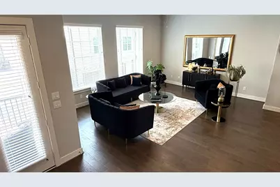 10926 Brookeshire Chase Lane, Houston, TX 77043 - Photo 17