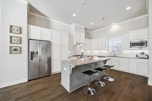 10926 Brookeshire Chase Ln, Houston, TX 77043 - Photo 13