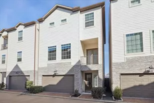 10926 Brookeshire Chase Ln, Houston, TX 77043 - Photo 1