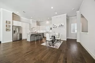 10926 Brookeshire Chase Ln, Houston, TX 77043 - Photo 11