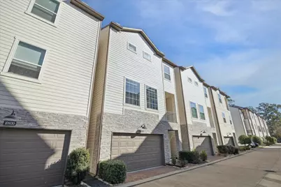 10926 Brookeshire Chase Lane, Houston, TX 77043 - Photo 31