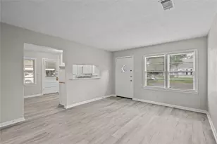 411 Forrest St, Baytown, TX 77520 - Photo 3