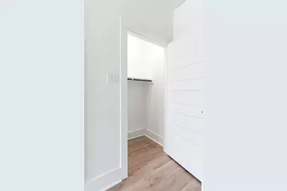 5705 Dolores Street #B, Houston, TX 77057 - Photo 15