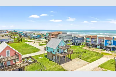 110 Pelican Place, Surfside Beach, TX 77541 - Photo 1