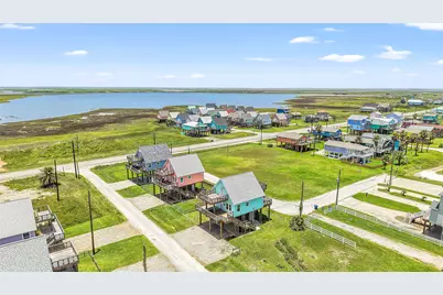 110 Pelican Place, Surfside Beach, TX 77541 - Photo 37