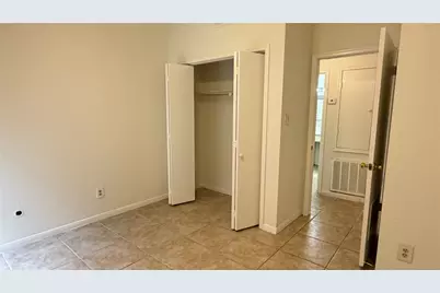 5711 Sugar Hill Drive #39, Houston, TX 77057 - Photo 7