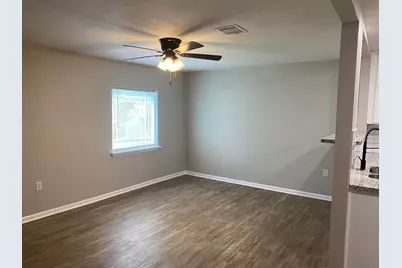 2016 Magnolia Drive, La Marque, TX 77568 - Photo 11