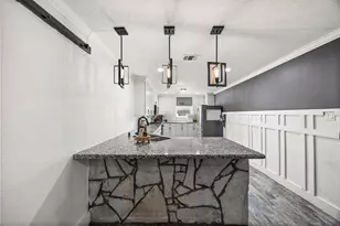 12614 Barbizon Dr, Houston, TX 77089 - Photo 11