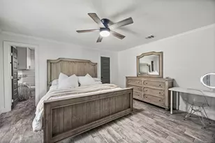 12614 Barbizon Dr, Houston, TX 77089 - Photo 17