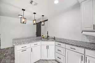 12614 Barbizon Dr, Houston, TX 77089 - Photo 15