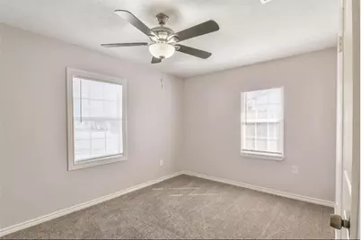 927 W 10th Street, Freeport, TX 77541 - Photo 13