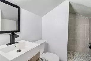 725 S Washington Ave, Livingston, TX 77351 - Photo 11