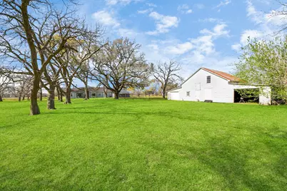 7018 Railroad Street, Wallis, TX 77485 - Photo 27