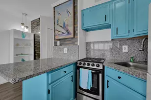 6102 Seawall Blvd, Galveston, TX 77551 - Photo 3