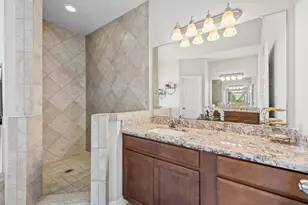 9706 Suffolk Downs Dr, Mont Belvieu, TX 77523 - Photo 23