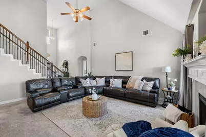 9706 Suffolk Downs Drive, Mont Belvieu, TX 77523 - Photo 11