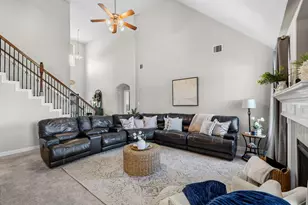 9706 Suffolk Downs Dr, Mont Belvieu, TX 77523 - Photo 11