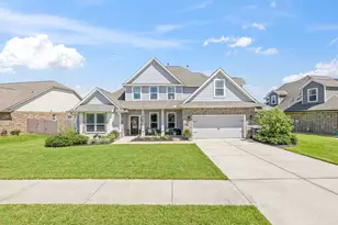 9706 Suffolk Downs Dr, Mont Belvieu, TX 77523 - Photo 3