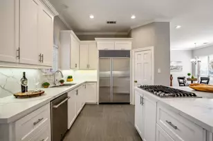 63 N Windsail Pl, The Woodlands, TX 77381 - Photo 13