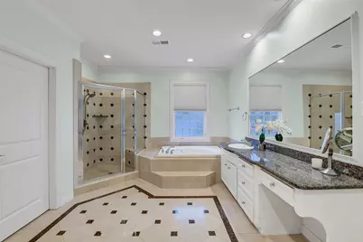 2121 Potomac Drive #B, Houston, TX 77057 - Photo 13