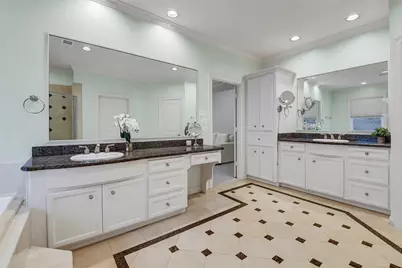 2121 Potomac Drive #B, Houston, TX 77057 - Photo 15