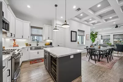 2320 Couch Street, Houston, TX 77008 - Photo 11