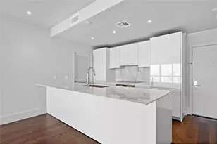 1701 Hermann Dr, Houston, TX 77004 - Photo 3