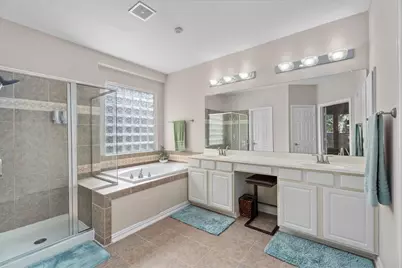 15 Barlow Court, The Woodlands, TX 77382 - Photo 17