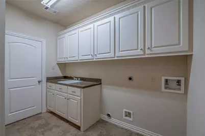 14333 S Summerchase Circle, Willis, TX 77318 - Photo 9