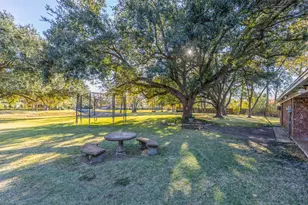 1210 Nottingham Ln, Beaumont, TX 77706 - Photo 41
