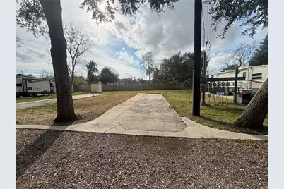 17915 Houston Avenue, Alvin, TX 77511 - Photo 5